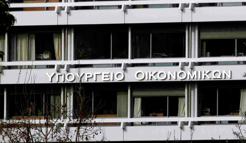 Έτσι πετυχαίνει το ΥΠΟΙΚ το 4% πρωτογενές πλεόνασμα – Χρωστά 5 δισ. και πλήρωσε μόλις 78 εκατ. το πρώτο δίμηνο